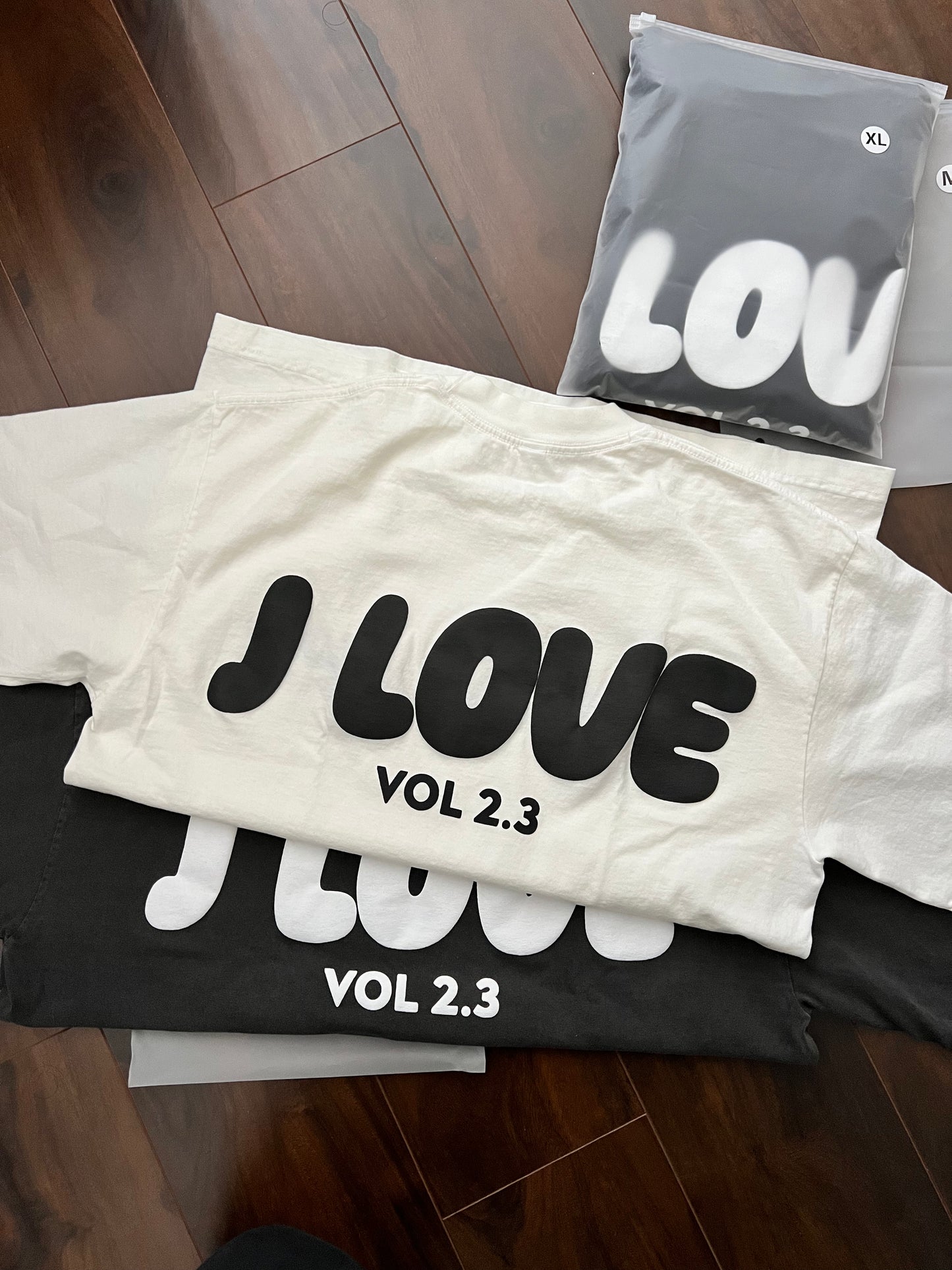 リュウ．love Vol 2.3 White – JLOVE Tees
